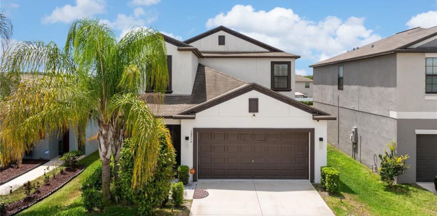House in Wimauma, Florida 5 bedrooms, 224.36 sq.m. № 2092269
