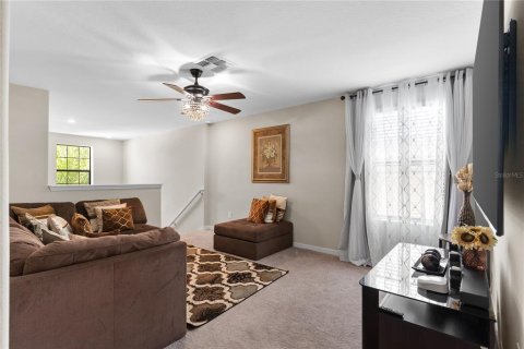 House in Wimauma, Florida 5 bedrooms, 224.36 sq.m. № 2092269 - photo 23