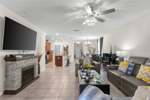House in Wimauma, Florida 5 bedrooms, 224.36 sq.m. № 2092269 - photo 10