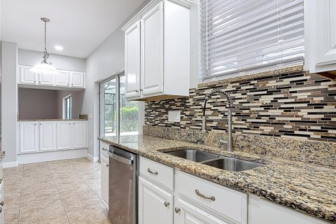 House in Mount Dora, Florida 5 bedrooms, 336.86 sq.m. № 2214281 - photo 21