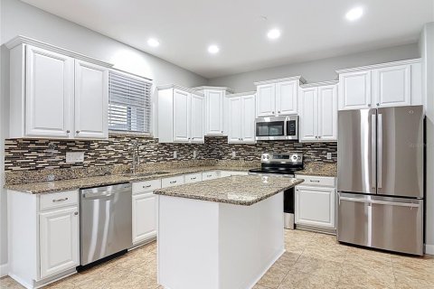House in Mount Dora, Florida 5 bedrooms, 336.86 sq.m. № 2214281 - photo 26