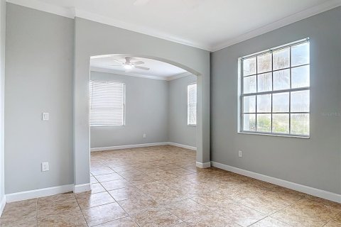 House in Mount Dora, Florida 5 bedrooms, 336.86 sq.m. № 2214281 - photo 13