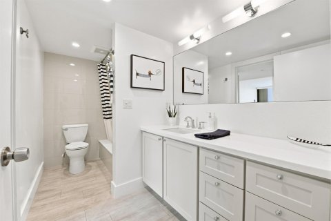 Copropriété à vendre à South Palm Beach, Floride: 2 chambres, 139.17 m2 № 2301682 - photo 17