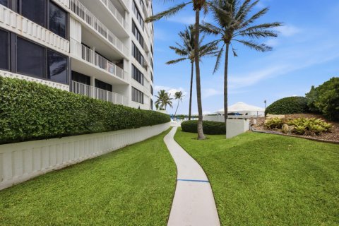Copropriété à vendre à South Palm Beach, Floride: 2 chambres, 139.17 m2 № 2301682 - photo 23