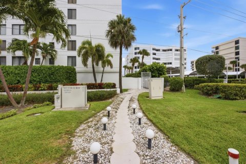 Copropriété à vendre à South Palm Beach, Floride: 2 chambres, 139.17 m2 № 2301682 - photo 25