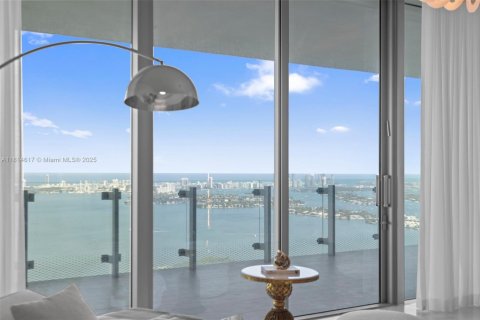 Condo in Miami, Florida, 2 bedrooms  № 1936126 - photo 4
