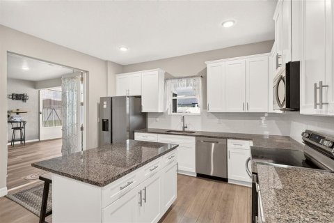 Casa en venta en Ocala, Florida, 4 dormitorios, 194.72 m2 № 2381075 - foto 10