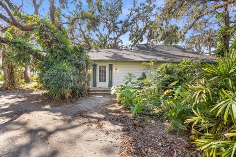 House in Parrish, Florida 2 bedrooms, 223.8 sq.m. № 2219207