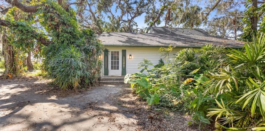 House in Parrish, Florida 2 bedrooms, 223.8 sq.m. № 2219207