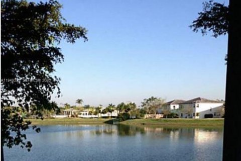 House in Homestead, Florida 5 bedrooms, 201.6 sq.m. № 2053085 - photo 4