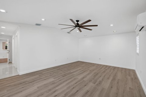 Villa ou maison à vendre à Fort Lauderdale, Floride: 4 chambres, 238.85 m2 № 2089618 - photo 24