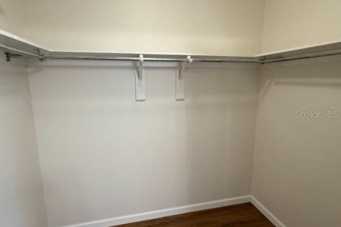 Villa ou maison à louer à Sarasota, Floride: 2 chambres, 102.01 m2 № 1910041 - photo 7