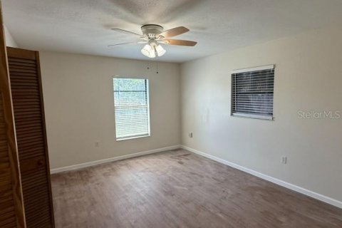 Villa ou maison à louer à Sarasota, Floride: 2 chambres, 102.01 m2 № 1910041 - photo 5