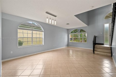 House in Lake Worth, Florida 3 bedrooms, 172.43 sq.m. № 1686139 - photo 27