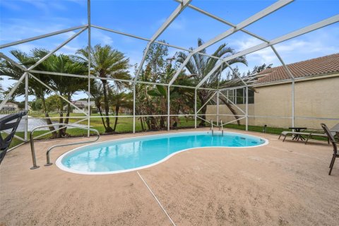 House in Lake Worth, Florida 3 bedrooms, 172.43 sq.m. № 1686139 - photo 8