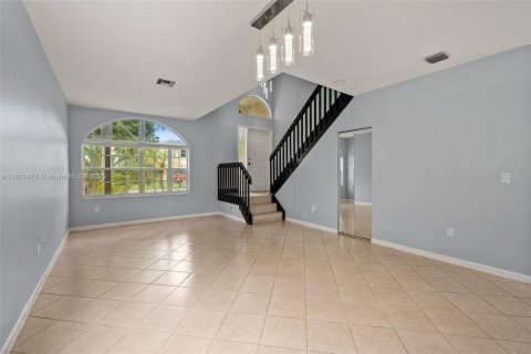 House in Lake Worth, Florida 3 bedrooms, 172.43 sq.m. № 1686139 - photo 26