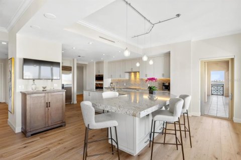 Купить кондоминиум в Сарасота, Флорида 7 комнат, 397.25м2, № 2100786 - фото 19