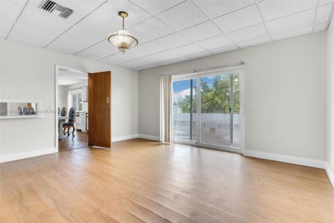 Condominio en alquiler en Homestead, Florida, 4 dormitorios, 307.69 m2 № 1951954 - foto 9