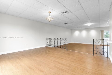 Condominio en alquiler en Homestead, Florida, 4 dormitorios, 307.69 m2 № 1951954 - foto 7