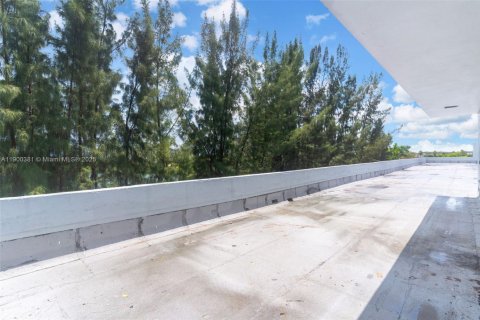 Condominio en alquiler en Homestead, Florida, 4 dormitorios, 307.69 m2 № 1951954 - foto 22