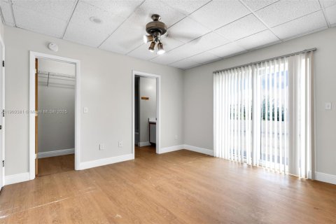 Condominio en alquiler en Homestead, Florida, 4 dormitorios, 307.69 m2 № 1951954 - foto 15