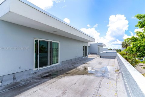 Condominio en alquiler en Homestead, Florida, 4 dormitorios, 307.69 m2 № 1951954 - foto 28