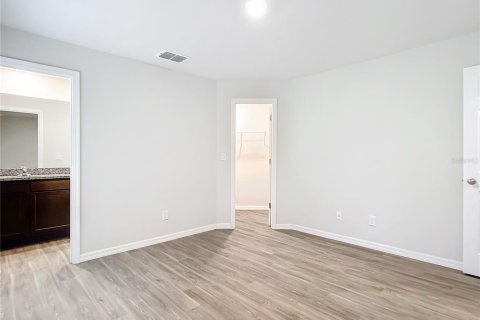 Immobilier commercial à vendre à Port Charlotte, Floride: 6 chambres, 193.79 m2 № 1888621 - photo 15