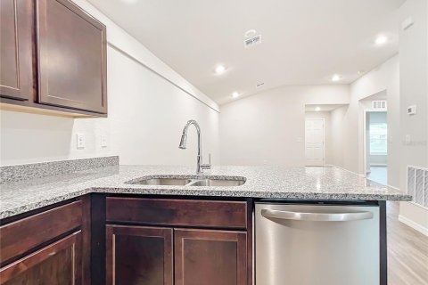 Immobilier commercial à vendre à Port Charlotte, Floride: 6 chambres, 193.79 m2 № 1888621 - photo 8