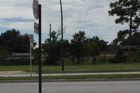 Propiedad comercial en venta en Kissimmee, Florida № 212802 - foto 17