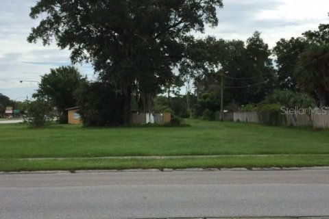 Propiedad comercial en venta en Kissimmee, Florida № 212802 - foto 10