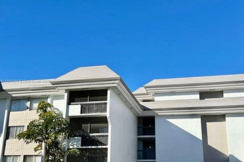 Condo in Plantation, Florida, 2 bedrooms  № 1726177 - photo 1