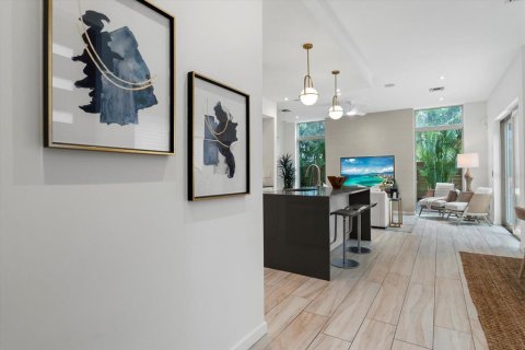 Casa en venta en Sarasota, Florida, 3 dormitorios, 185.53 m2 № 1835527 - foto 3
