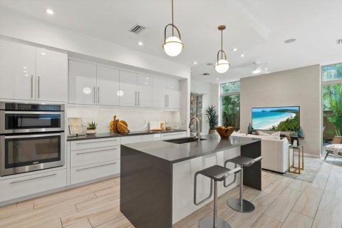 Casa en venta en Sarasota, Florida, 3 dormitorios, 185.53 m2 № 1835527 - foto 4