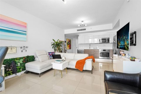 Купить кондоминиум в Майами, Флорида 1 спальня, 60.2м2, № 1891484 - фото 10