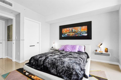 Купить кондоминиум в Майами, Флорида 1 спальня, 60.2м2, № 1891484 - фото 18