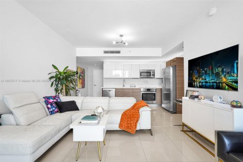 Купить кондоминиум в Майами, Флорида 1 спальня, 60.2м2, № 1891484 - фото 11