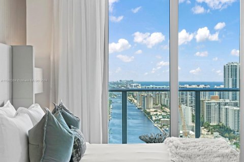 Condominio en alquiler en Hollywood, Florida, 2 dormitorios, 99.87 m2 № 1958877 - foto 10