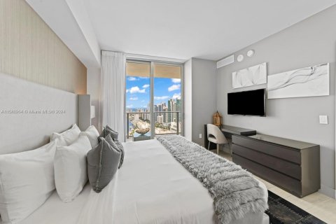 Condominio en alquiler en Hollywood, Florida, 2 dormitorios, 99.87 m2 № 1958877 - foto 22