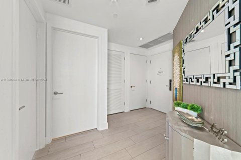 Condominio en alquiler en Hollywood, Florida, 2 dormitorios, 99.87 m2 № 1958877 - foto 19