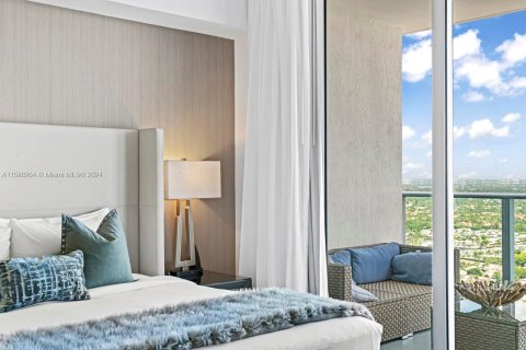 Condominio en alquiler en Hollywood, Florida, 2 dormitorios, 99.87 m2 № 1958877 - foto 6