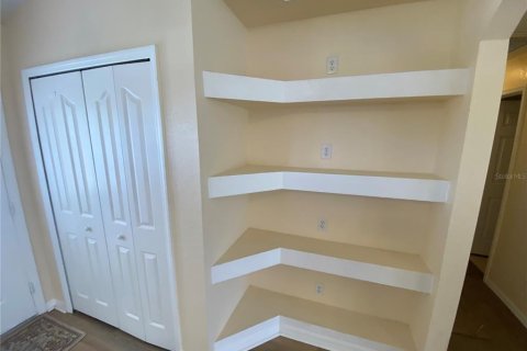 Casa en alquiler en Spring Hill, Florida, 3 dormitorios, 145.48 m2 № 1881431 - foto 5