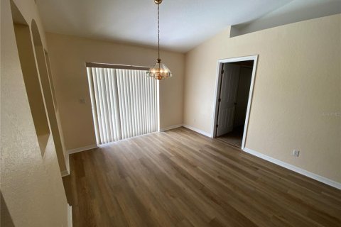 Casa en alquiler en Spring Hill, Florida, 3 dormitorios, 145.48 m2 № 1881431 - foto 7