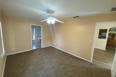 Casa en alquiler en Spring Hill, Florida, 3 dormitorios, 145.48 m2 № 1881431 - foto 16