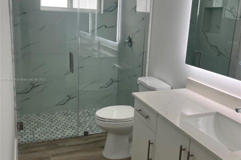 House in Miami Gardens, Florida 3 bedrooms, 167.22 sq.m. № 1811638 - photo 10