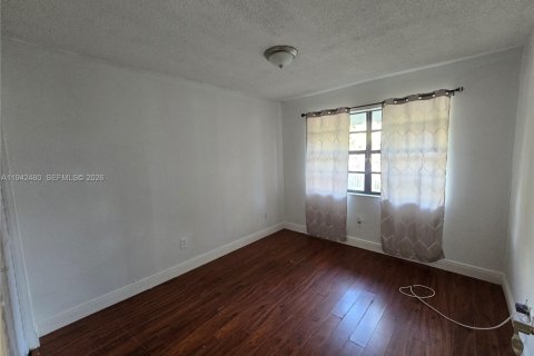 Villa ou maison à vendre à Miami, Floride: 3 chambres, 120.4 m2 № 2007592 - photo 7