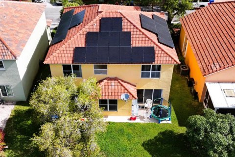 Casa en venta en Riviera Beach, Florida, 5 dormitorios, 219.16 m2 № 1155569 - foto 1
