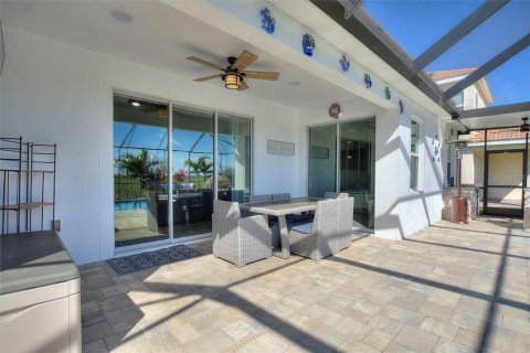 House in Four Corners, Florida 5 bedrooms, 241.45 sq.m. № 1820975 - photo 30