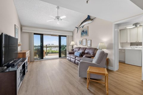 Condo in Jupiter, Florida, 2 bedrooms  № 2242127 - photo 12