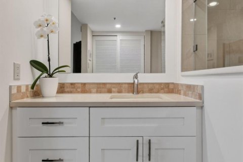 Condo in Jupiter, Florida, 2 bedrooms  № 2242127 - photo 26