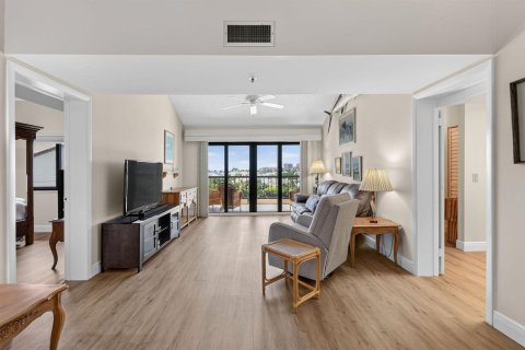 Condo in Jupiter, Florida, 2 bedrooms  № 2242127 - photo 10